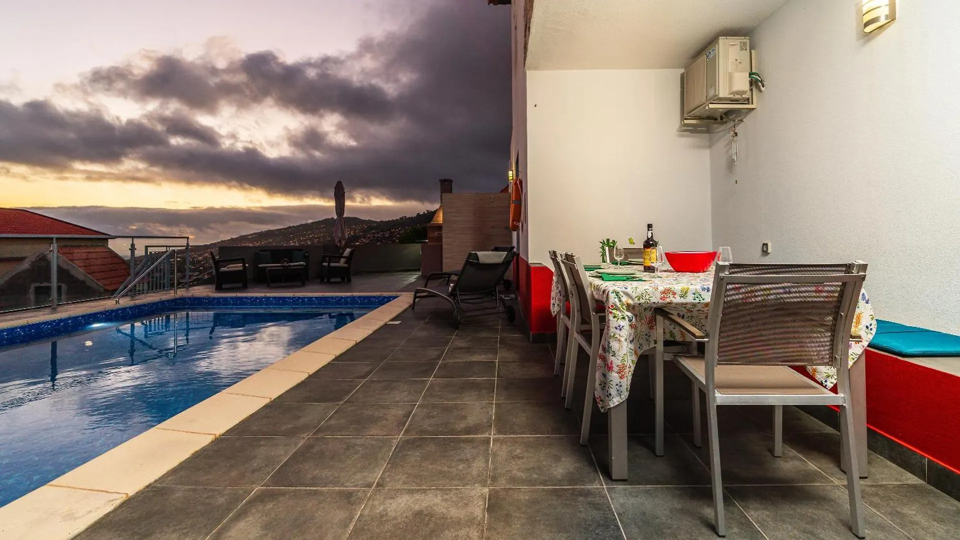 Villa Roraima House - Private Pool & Garden à Calheta  Portugal
